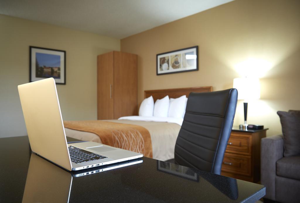 Comfort Inn Rivière-du-Loup Esterno foto